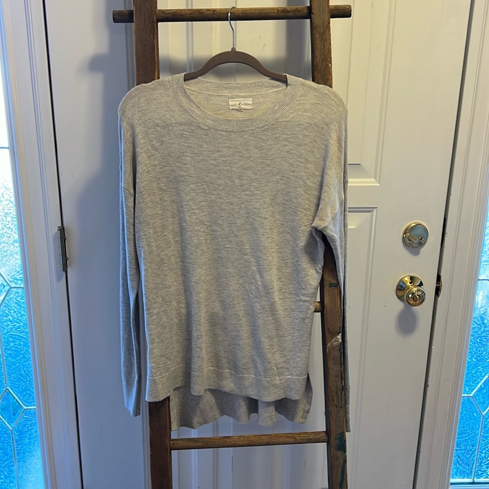 Womens lightweight crew neck sweater